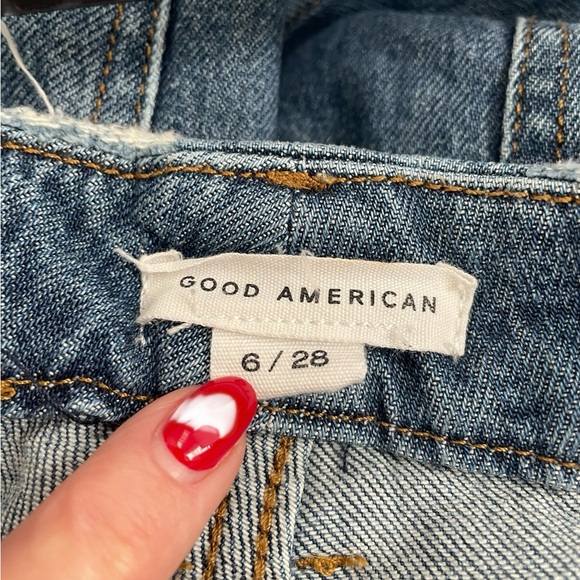 Good American High Rise Straight Jeans Indigo032 Frayed Hem NWOT Size 6 - Picture 4 of 8